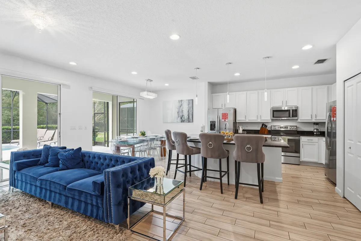 8 Quartos em Orlando | Cozinha + Espaço Total em Kissimmee – foto principal
